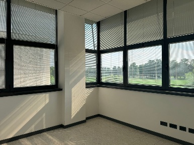 Foto Ufficio in Via del Commercio 6, Romano d'Ezzelino Centro di 500 m²