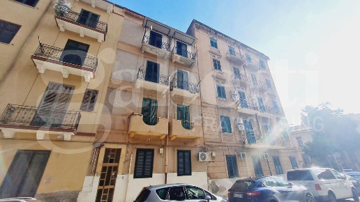 appartamento in vendita a Palermo in zona Oreto