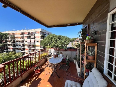 Foto Appartamento in Via Luigi Chiala 130, Roma Nuovo Salario di 165 m²