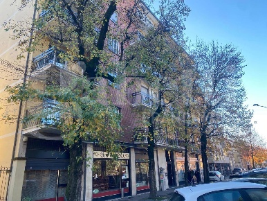 Foto Appartamento in Via Villani 2, Lodi Braila, Stazione di 188 m²