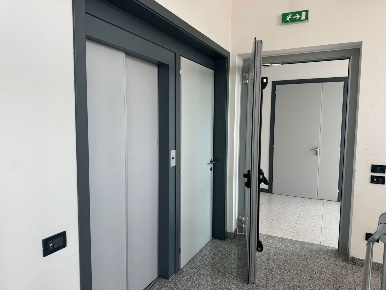 Foto Ufficio in Via del Commercio 6, Romano d'Ezzelino Centro di 260 m²