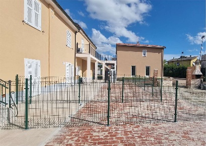 Foto Appartamento a Sarzana di 136 m² con 5 locali in vendita