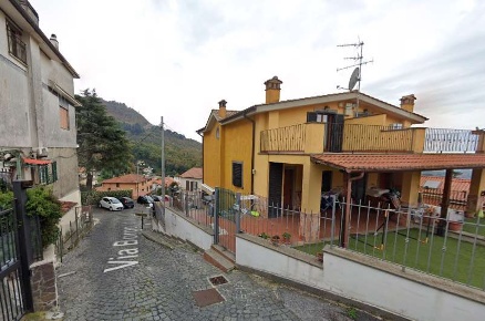 Foto Appartamento in Via Borgo Valle Vergine, Rocca di Papa Centro di 68 m²