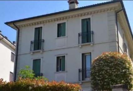 Foto Appartamento in Viale Dante Alighieri, Vicenza Monte Berico di 184 m²