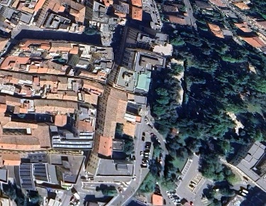 Foto Appartamento in vicolo Bellonzi, Velletri Centro Storico di 87 m²