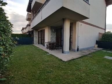 Foto Appartamento in Via Romolo, Bulgarograsso di 45 m² con 1 locali
