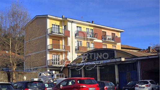 Foto Appartamento in Via Mazzini 13, Casciago Centro di 105 m² con 3 locali