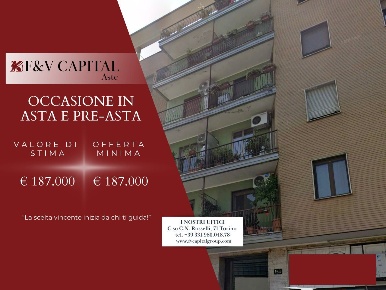 Foto Appartamento in Via Varesina, Milano Certosa di 69 m² con 3 locali