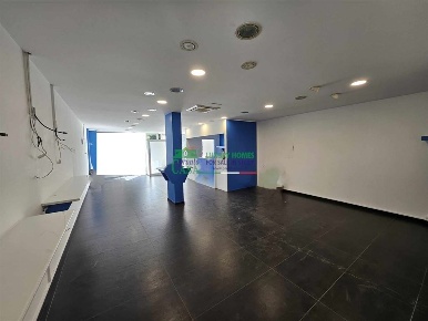 Foto Locale commerciale in Viale della Resistenza, Comiso Centro di 120 m²