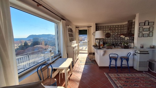 Foto Appartamento in Regione Ciazze, Alassio Regione Paradiso di 80 m²