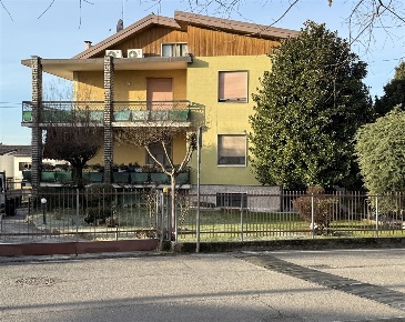 Foto Appartamento in PACEM IN TERRIS, Spirano di 131 m² con 3 locali