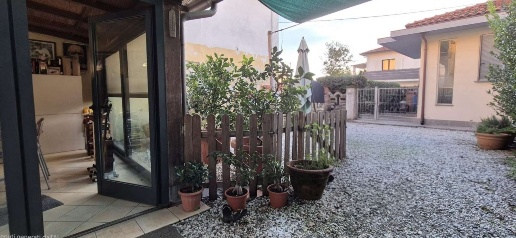 Foto Villa a schiera a Massa Turano di 140 m² con 6 locali in vendita