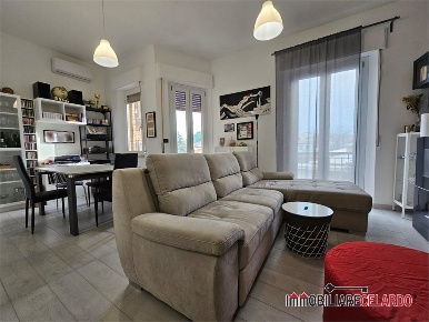 Foto Appartamento a Colle di Val d'Elsa Colle Bassa, Via Gramsci di 100 m²