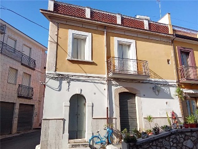 Foto Casa indipendente in -, San Nicandro Garganico di 56 m² con 7 locali