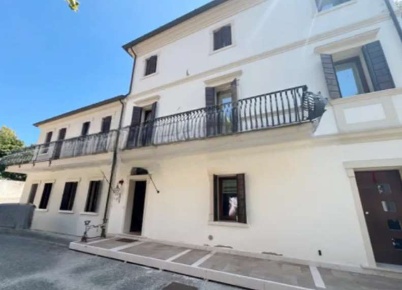 Foto Appartamento in Via Nazario Sauro, San Donà di Piave Centro di 102 m²