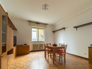 Foto Appartamento in Via Vittorio Veneto 68, Varano Borghi di 75 m²