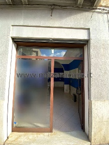 Foto Negozio a Mazara del Vallo di 32 m² con 2 locali in affitto
