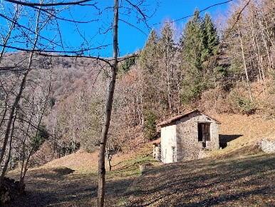 Foto Rustico in via Ponticello, Vedeseta di 80 m² con 2 locali in vendita