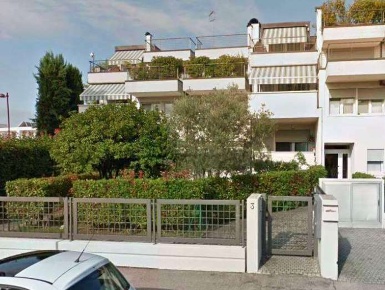 Foto Appartamento in Via Emilia, Rubano Sarmeola di 184 m² con 9 locali