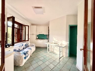 Foto Appartamento a San Teodoro Centro di 65 m² con 3 locali in vendita