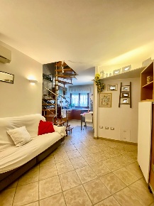 Foto Appartamento a Poggio a Caiano Centro di 60 m² con 3 locali in vendita
