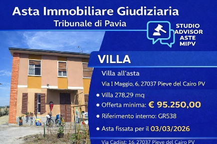 Foto Villa unifamiliare a Pieve del Cairo Centro di 278 m² con 12 locali