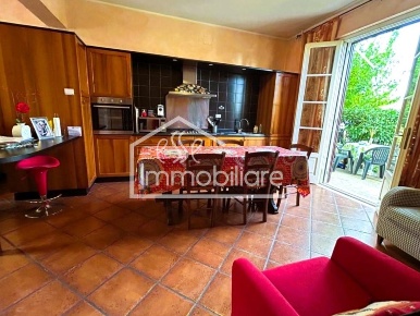 Foto Casa indipendente a Vinci Spicchio-sovigliana di 180 m² con 6 locali