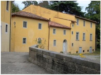 Foto Casale a Crespina Lorenzana Crespina di 3600 m² con 15 locali