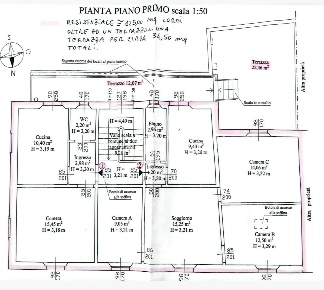 Foto Casa indipendente a Pontedera Oltrera di 250 m² con 12 locali