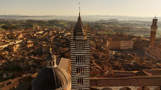 Foto Ristorante a Siena Piazza del Campo - Duprè di 120 m² con 3 locali