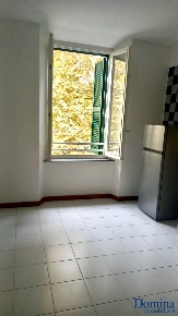 Foto Appartamento a Massa Centro di 80 m² con 3 locali in affitto