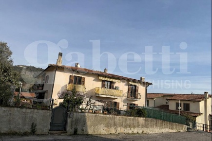 Foto Appartamento in Strada di Palazzone 10/h, Amelia Centro di 116 m²