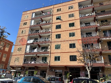 Foto Appartamento in Via Aristosseno 32, Taranto Tre Carrare di 105 m²