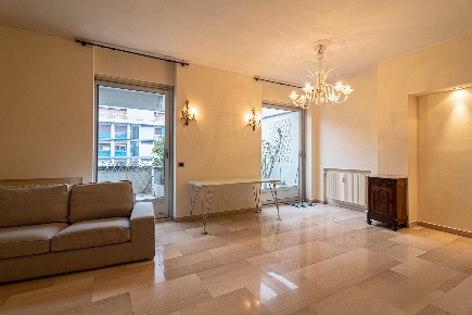 Foto Appartamento in Via Sacco 7, Milano Frua di 110 m² con 3 locali