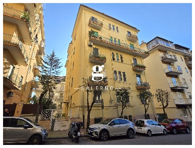 Foto Appartamento in Salvatore Calenda, Salerno Carmine Alto di 84 m²