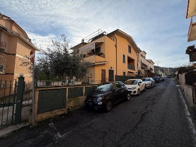 Foto Appartamento a Fiano Romano di 82 m² con 3 locali in vendita