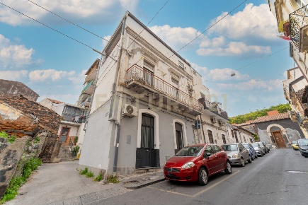 Foto Casa indipendente in Via della Palma 75, Catania di 28 m² con 1 locali