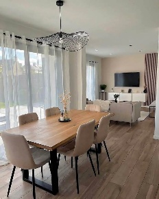 Foto Appartamento a Reggello di 100 m² con 5 locali in vendita