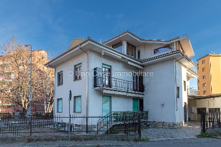 Foto Casa indipendente in via castellamonte  31, Banchette di 365 m²