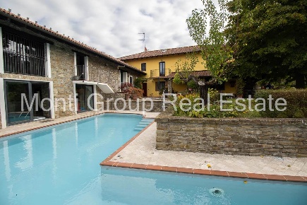 Foto Rustico a Ponti di 300 m² con 7 locali in vendita