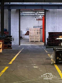 Foto Capannone industriale a Pegognaga Centro di 12000 m² con 7 locali