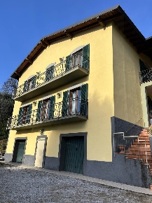 Foto Villa unifamiliare a Villongo di 254 m² con 12 locali in vendita