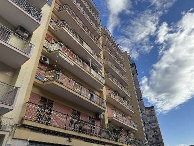 Foto Appartamento a Bari Libertà di 127 m² con 5 locali in vendita