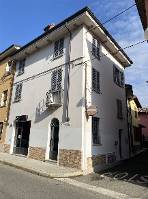 Foto Appartamento a Sarmato Centro di 120 m² con 3 locali in affitto