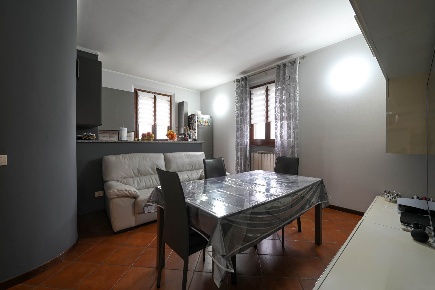 Foto Appartamento in strada nazionale per carpi sud  234, Modena di 74 m²
