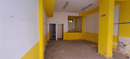 Foto Negozio in via Cipressi 47, Palermo Zisa di 61 m² con 1 locali