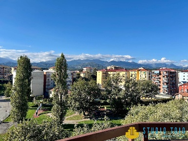 Foto Appartamento a Cossato Centro di 90 m² con 4 locali in affitto