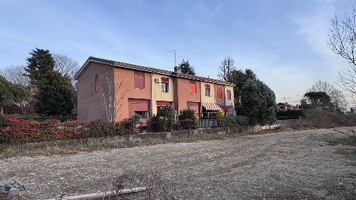 Foto Villa a schiera a Macherio di 130 m² con 3 locali in vendita