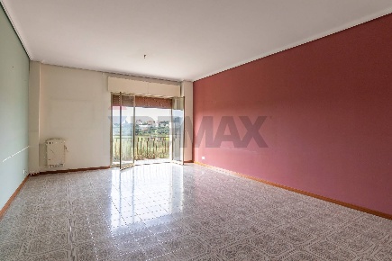 Foto Appartamento in via Righi 4, Comiso Centro di 150 m² con 7 locali