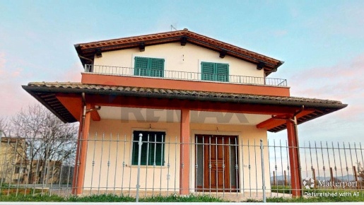 Foto Appartamento in Strada Poggio Montorio, Perugia Mugnano di 160 m²